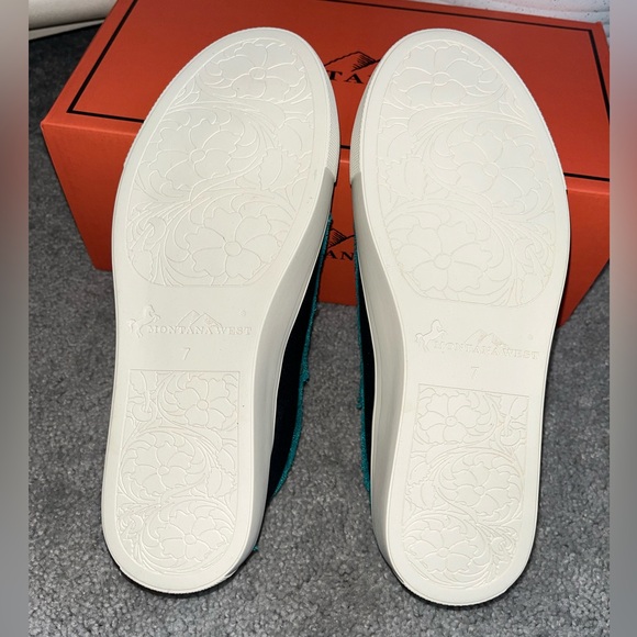 NEW Montana West Women’s Embroidered Aztec Bling Shoes 7 - Picture 5 of 6